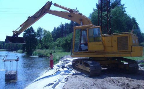 Pre filled gabion installation to prevent river erosion