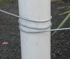 bracwewire around posts